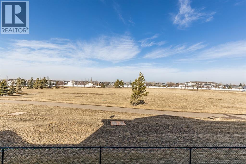 38 Brentwood Lane Sw, Medicine Hat, Alberta  T1B 0B4 - Photo 38 - A2289399