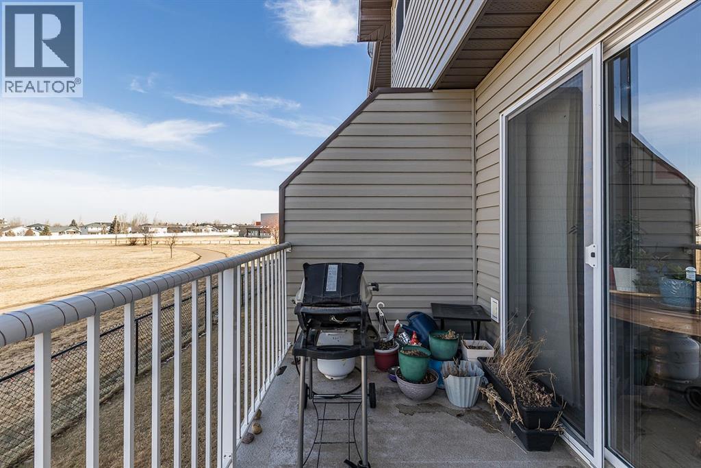 38 Brentwood Lane Sw, Medicine Hat, Alberta  T1B 0B4 - Photo 36 - A2289399