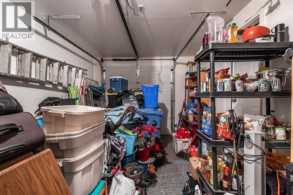 38 Brentwood Lane Sw, Medicine Hat, Alberta  T1B 0B4 - Photo 35 - A2289399