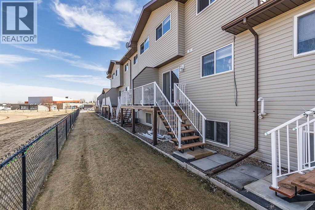 38 Brentwood Lane Sw, Medicine Hat, Alberta  T1B 0B4 - Photo 39 - A2289399