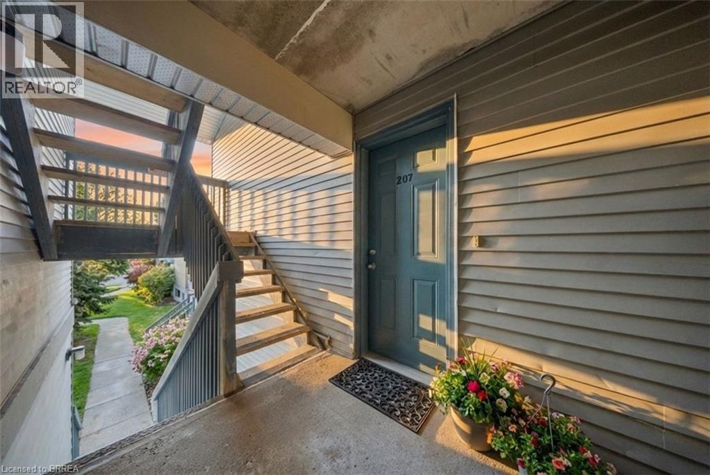 2010 Cleaver Avenue Unit# 207, Burlington, Ontario  L7M 4C1 - Photo 3 - 40803088