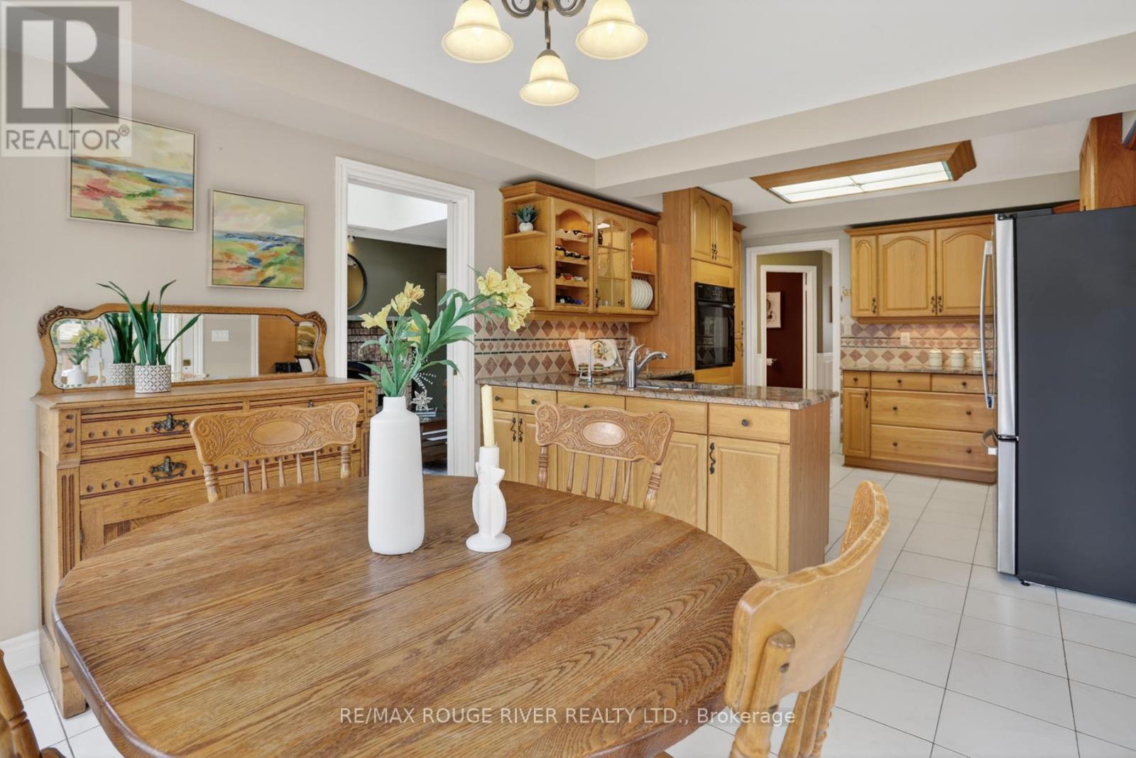 60 Emmett Place, Whitby, Ontario  L1R 2B4 - Photo 16 - E12974824