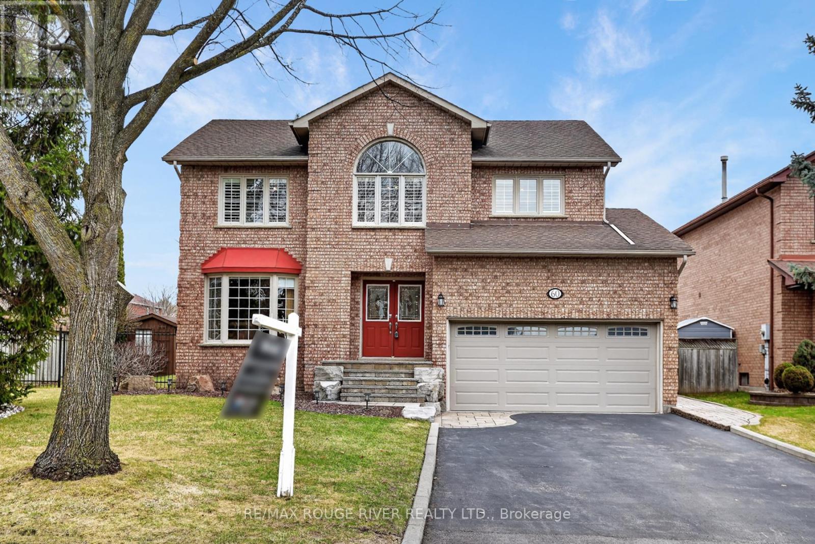 60 Emmett Place, Whitby, Ontario  L1R 2B4 - Photo 2 - E12974824