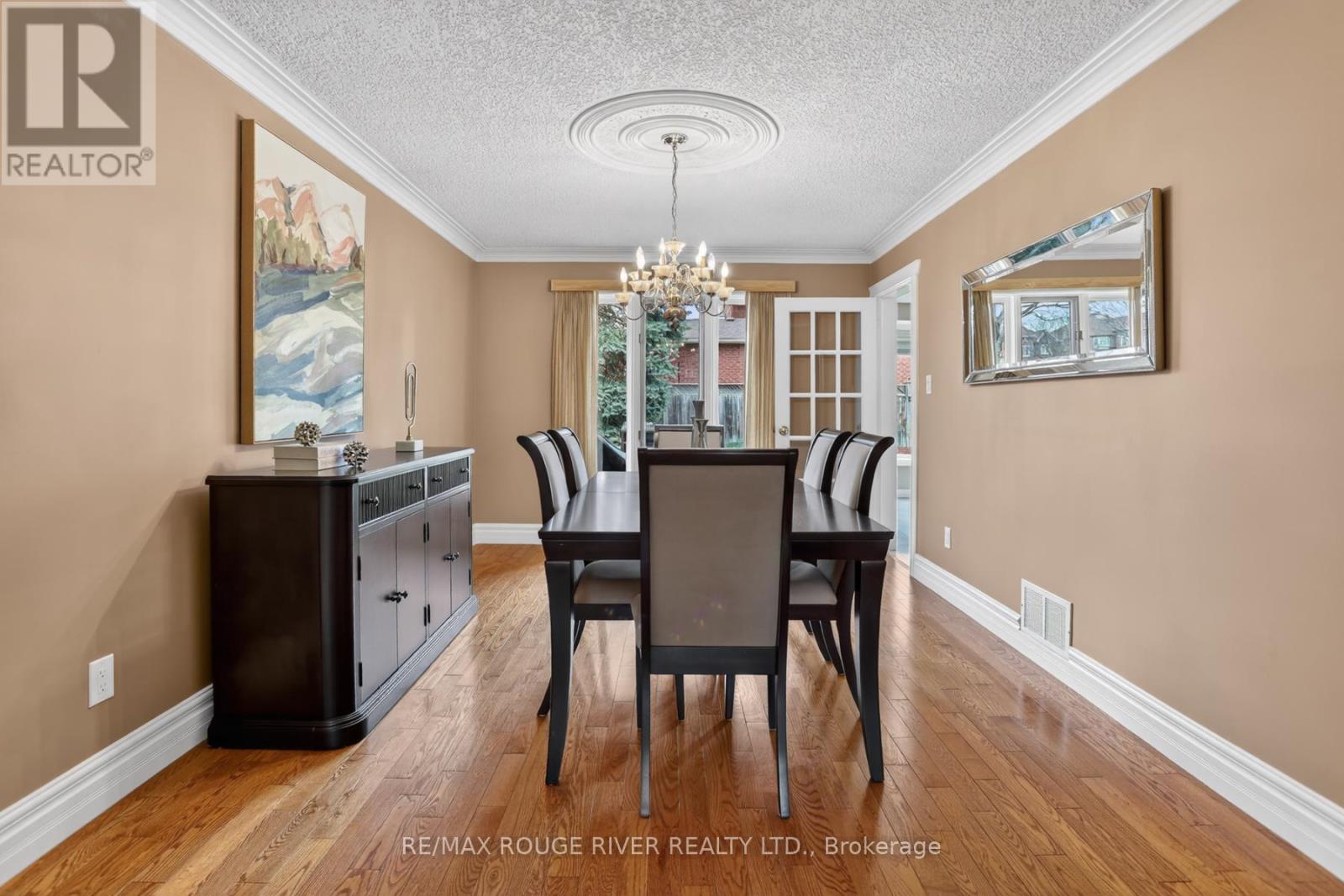 60 Emmett Place, Whitby, Ontario  L1R 2B4 - Photo 9 - E12974824