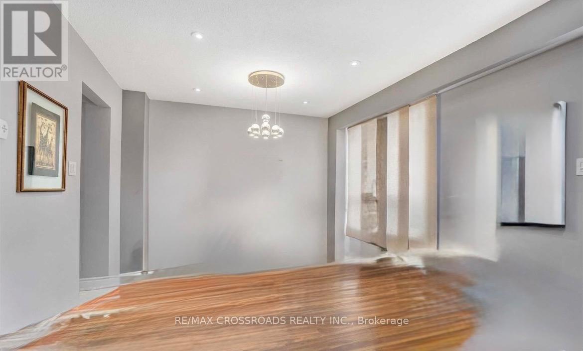 90 - 90 Foster Crescent, Brampton, Ontario  L6V 3M8 - Photo 5 - W12983132