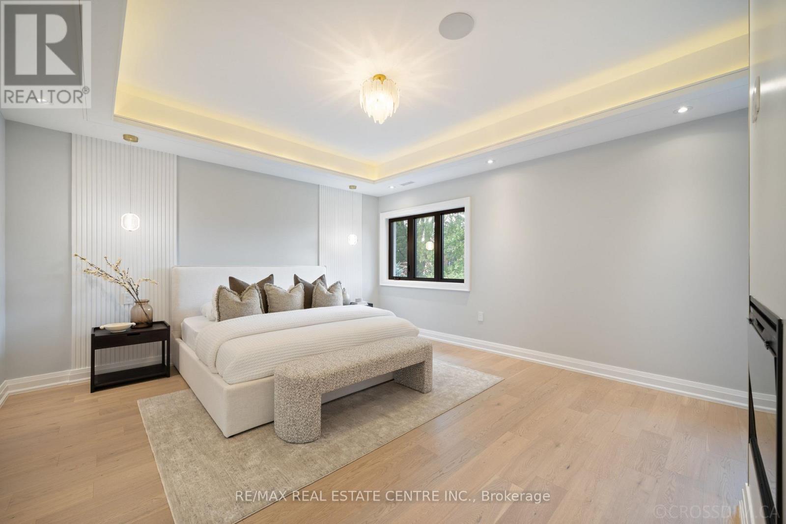 1065 Rebecca Street, Oakville, Ontario  L6L 1Y6 - Photo 19 - W12982352