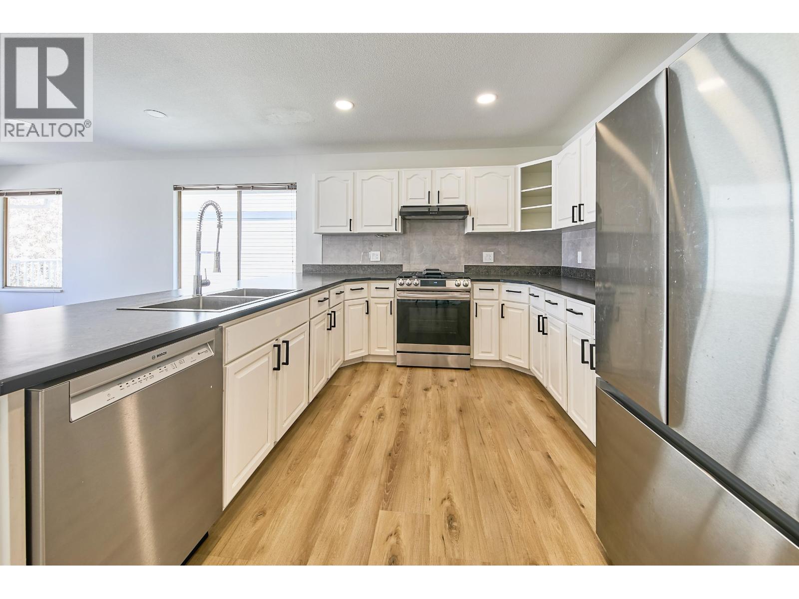 23015 124b Avenue, Maple Ridge, British Columbia  V2X 0X2 - Photo 11 - R3105829