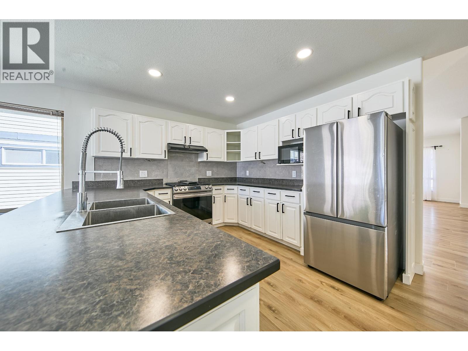 23015 124b Avenue, Maple Ridge, British Columbia  V2X 0X2 - Photo 9 - R3105829