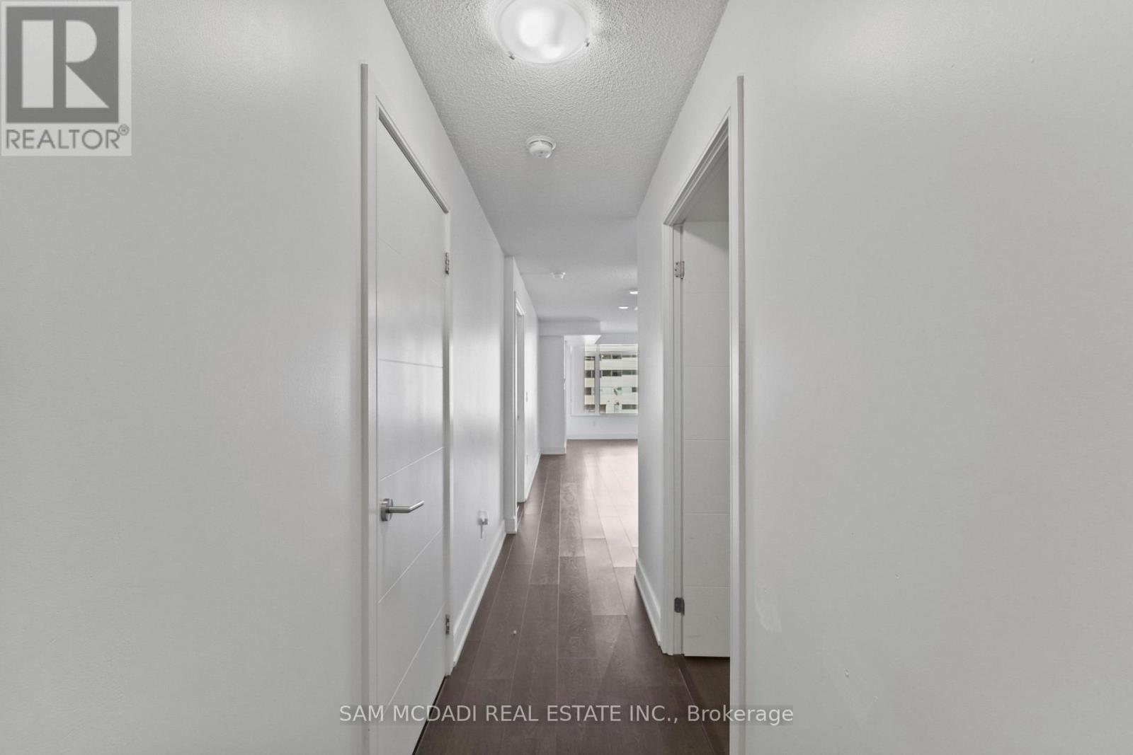 313 - 525 Adelaide Street W, Toronto, Ontario  M5V 0N7 - Photo 2 - C12983370