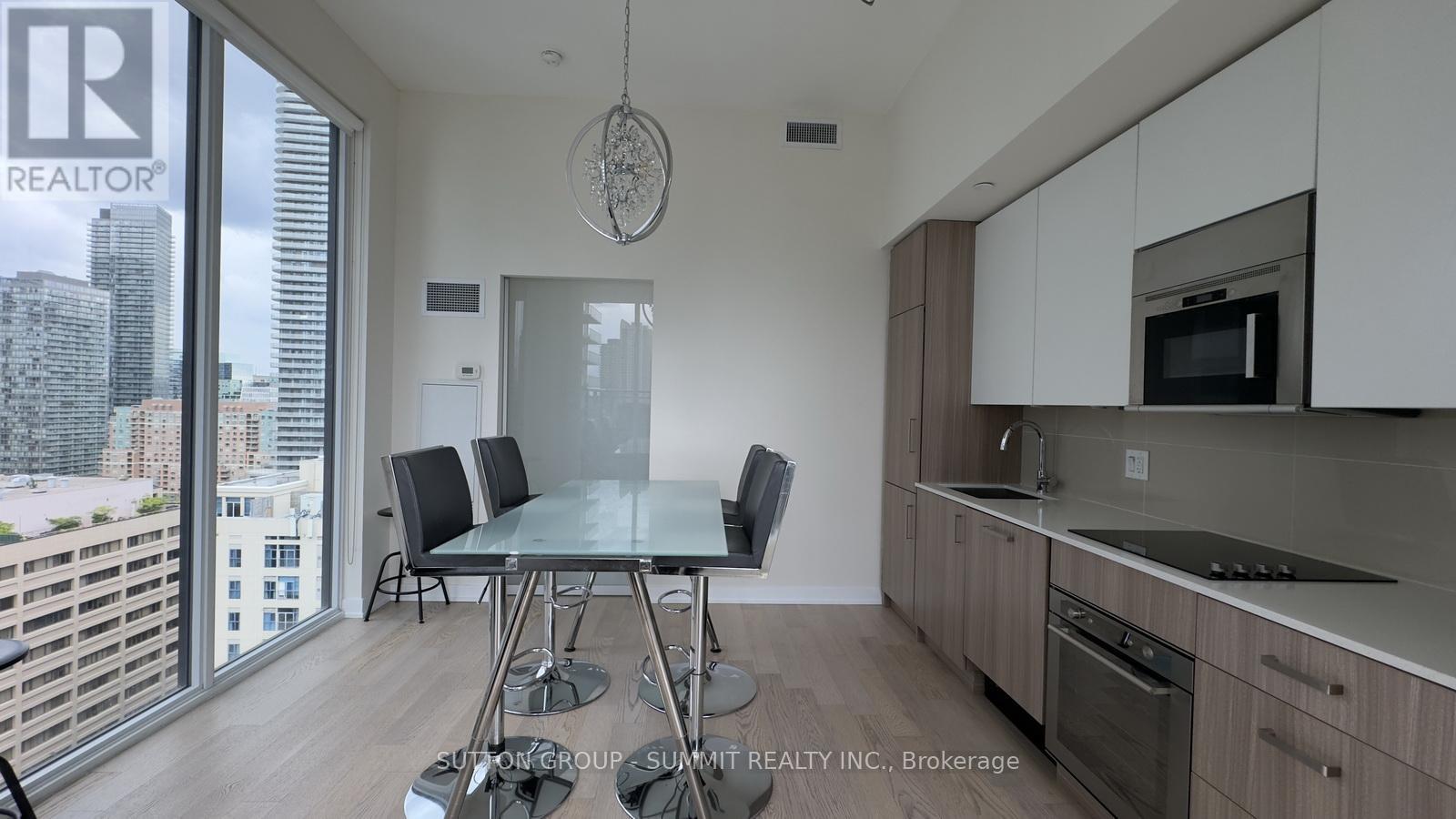 1704 - 17 Dundonald Street, Toronto, Ontario  M4Y 1K3 - Photo 6 - C12983424