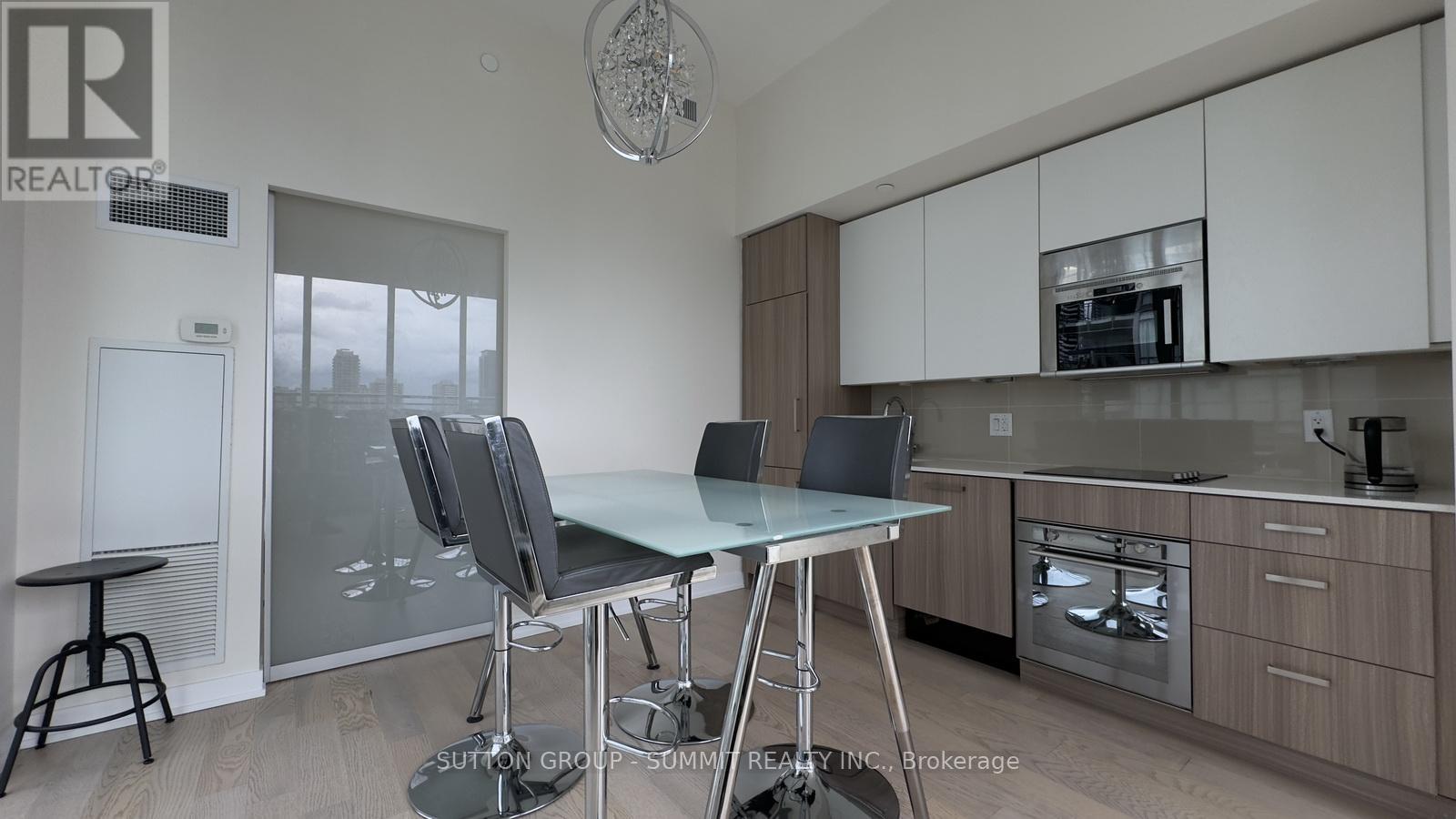 1704 - 17 Dundonald Street, Toronto, Ontario  M4Y 1K3 - Photo 7 - C12983424