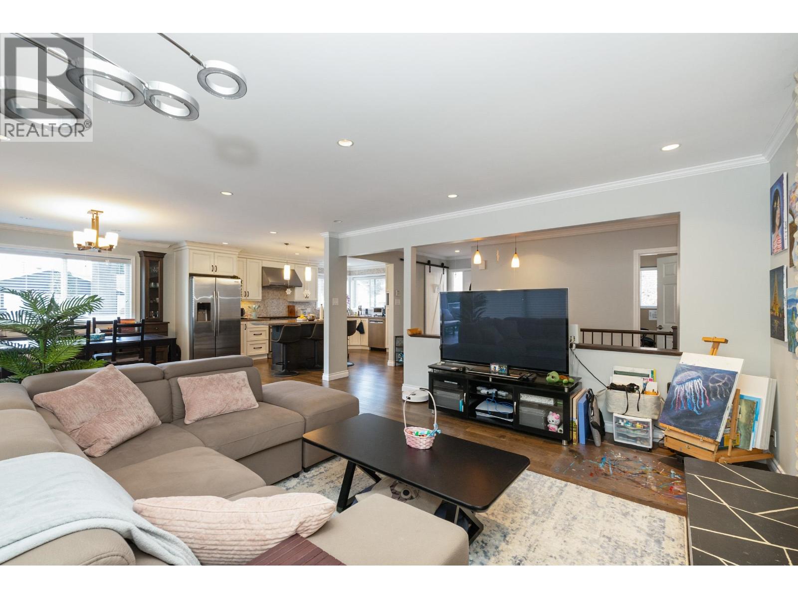 532 Perth Avenue, Coquitlam, British Columbia V3J 2E3 - Photo 8 - R3109565