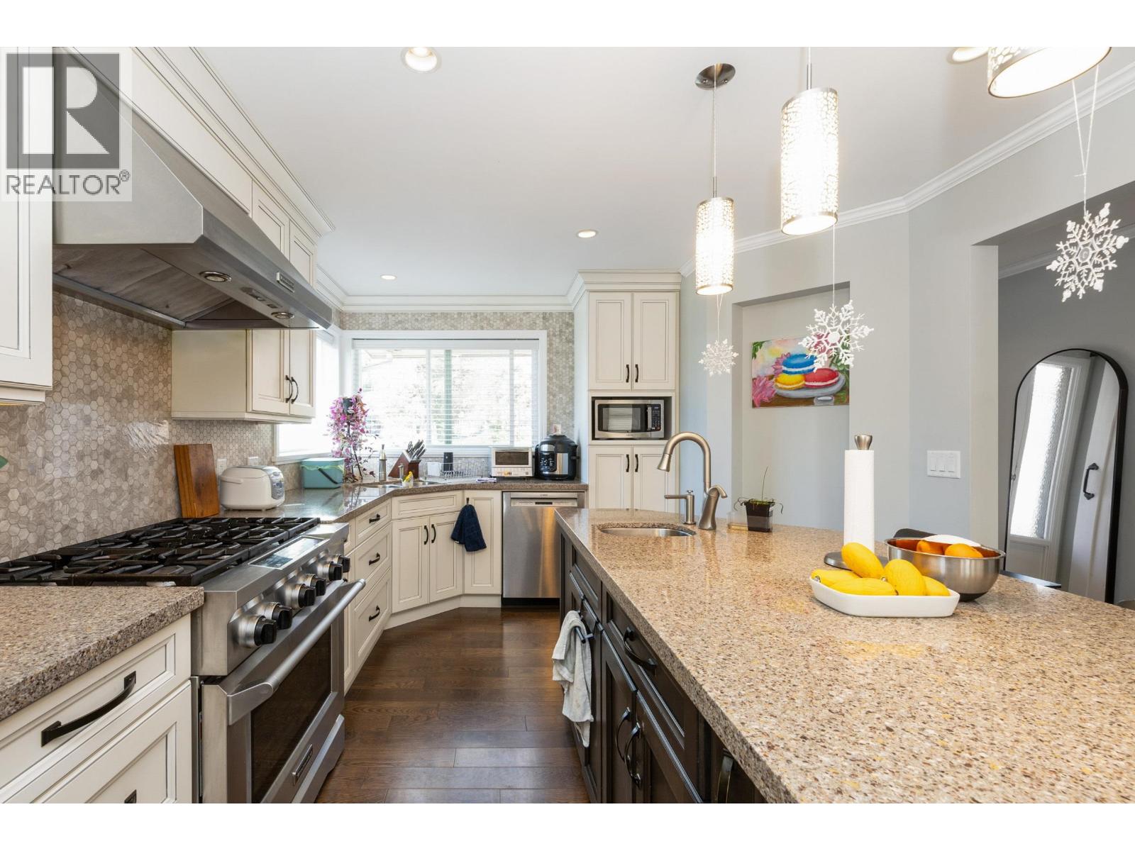 532 Perth Avenue, Coquitlam, British Columbia V3J 2E3 - Photo 10 - R3109565