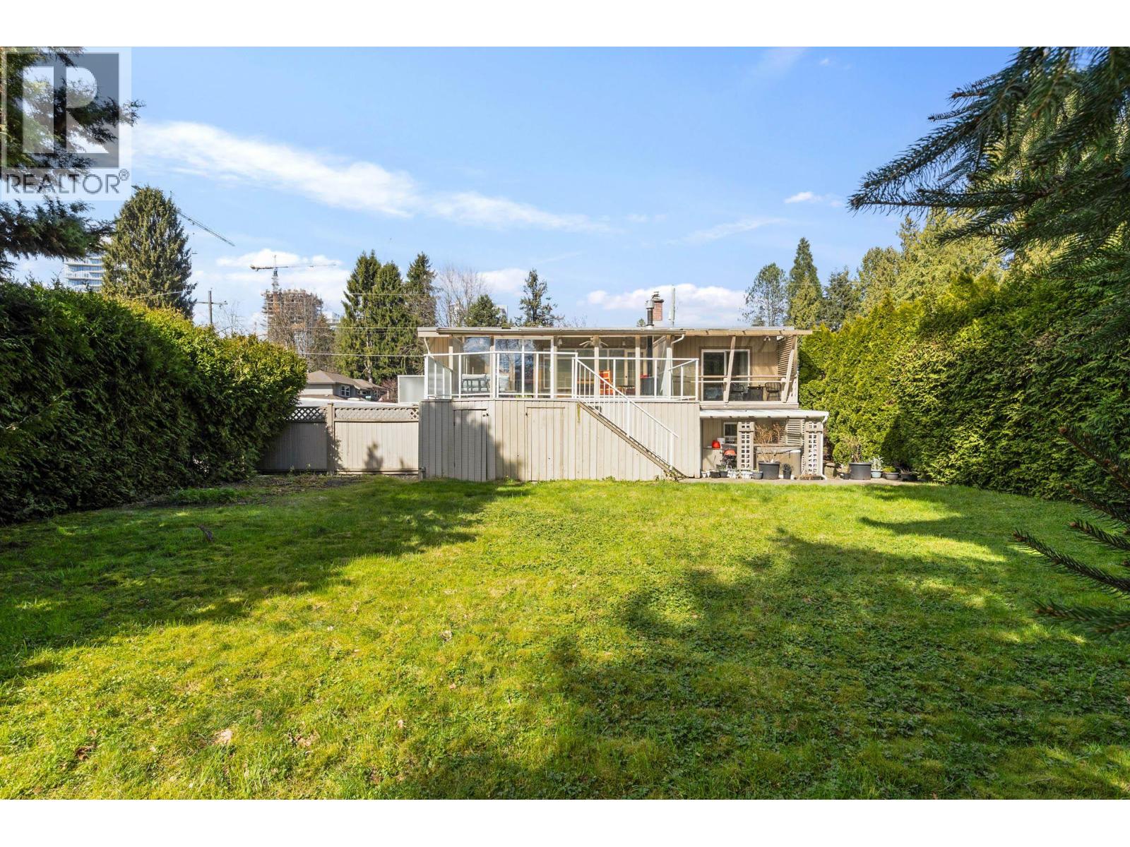 532 Perth Avenue, Coquitlam, British Columbia V3J 2E3 - Photo 37 - R3109565