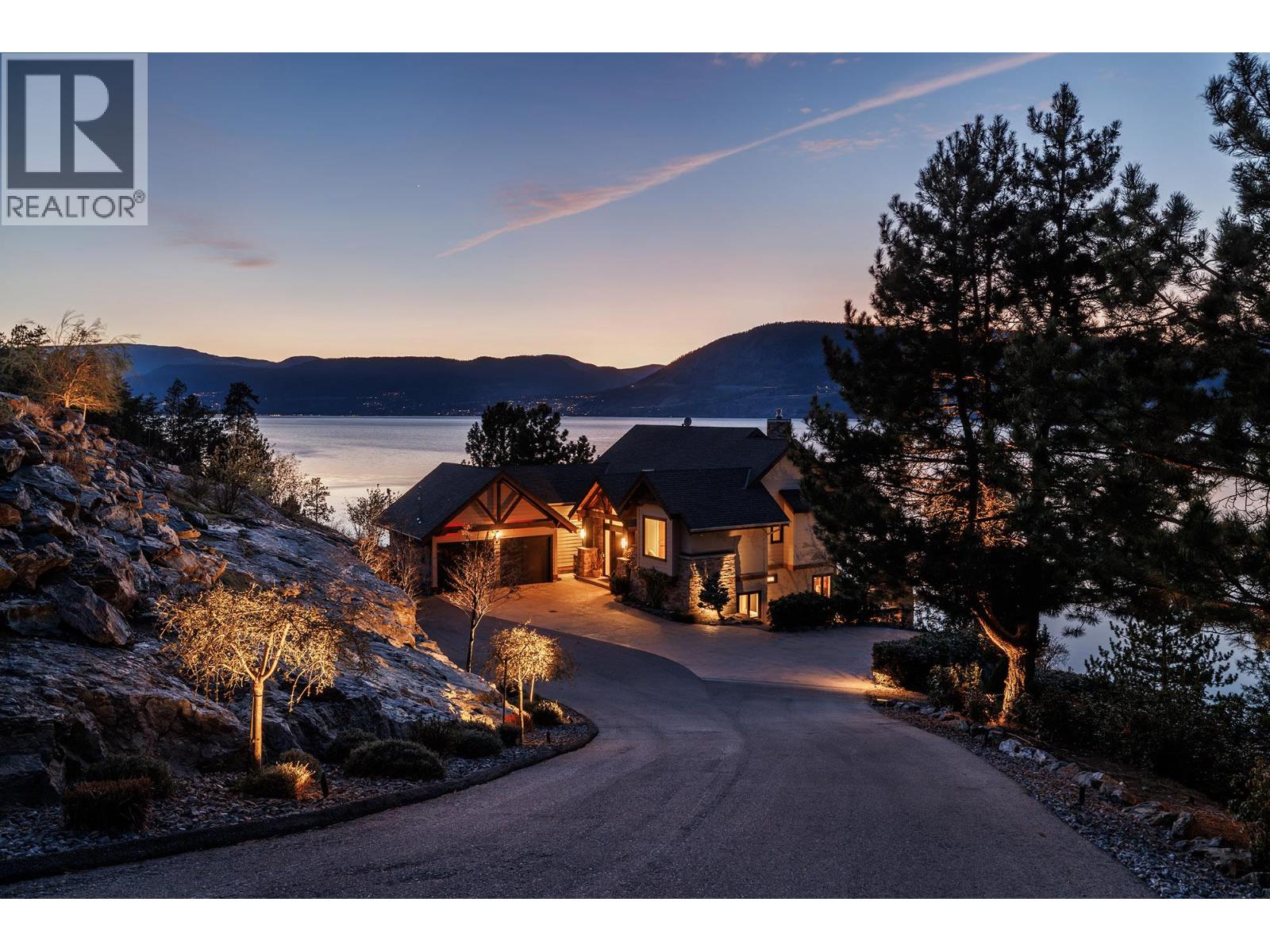 6850 Lakeshore Road, Kelowna, British Columbia