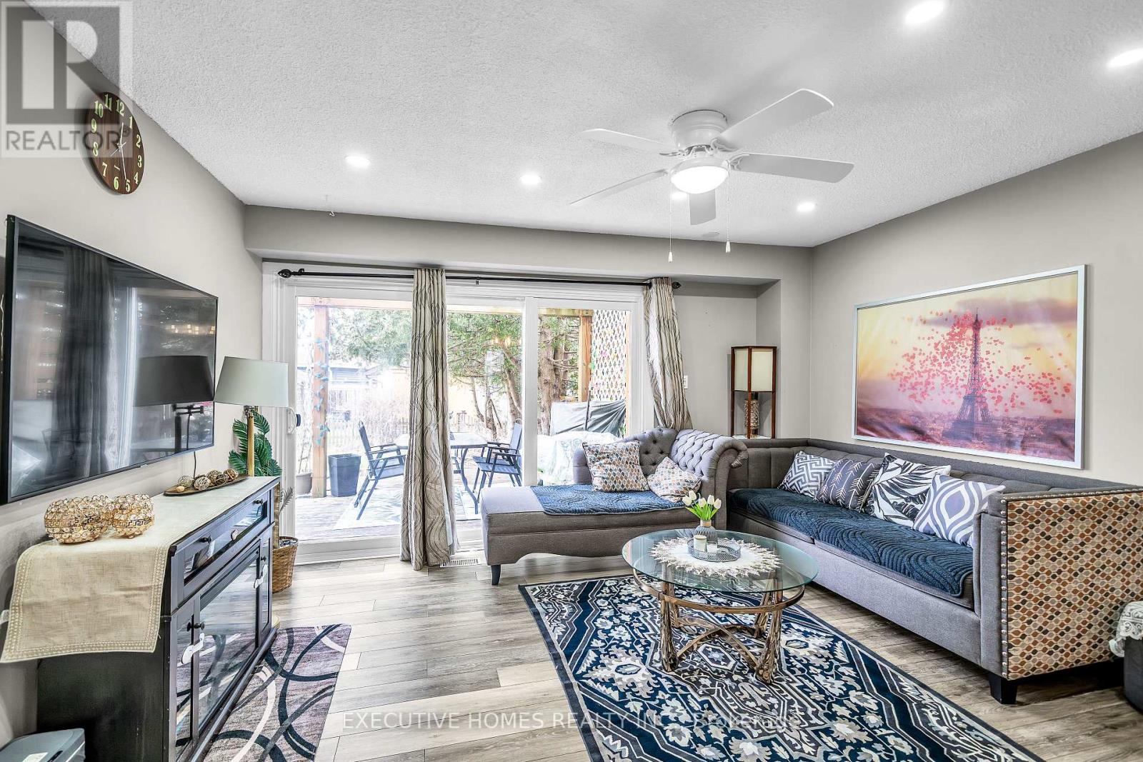 318 Rondeau Court, Oshawa, Ontario  L1J 6N4 - Photo 17 - E12983306