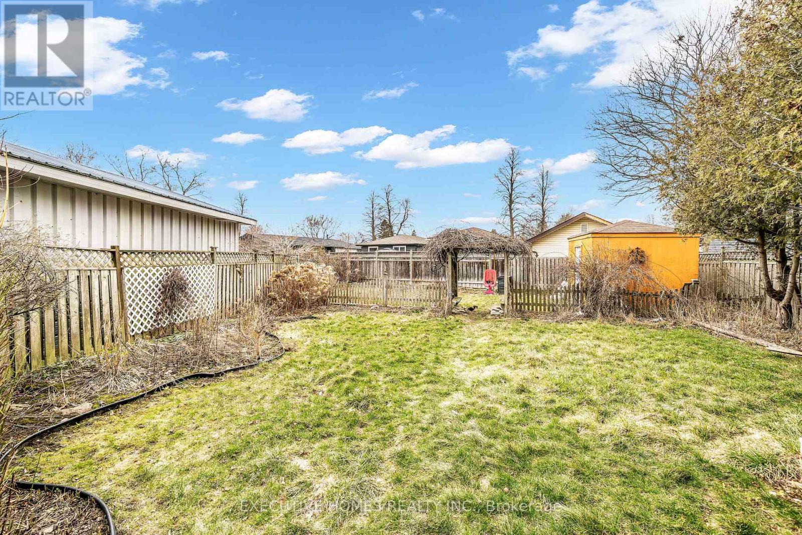 318 Rondeau Court, Oshawa, Ontario  L1J 6N4 - Photo 43 - E12983306