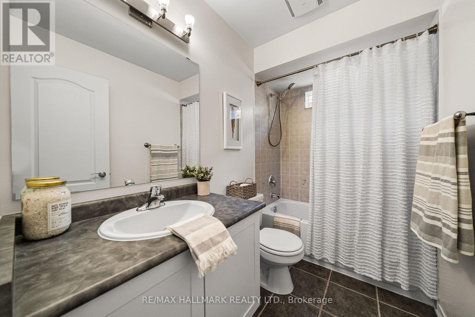 42 Moynahan Crescent, Ajax, Ontario  L1Z 1P1 - Photo 32 - E12983366