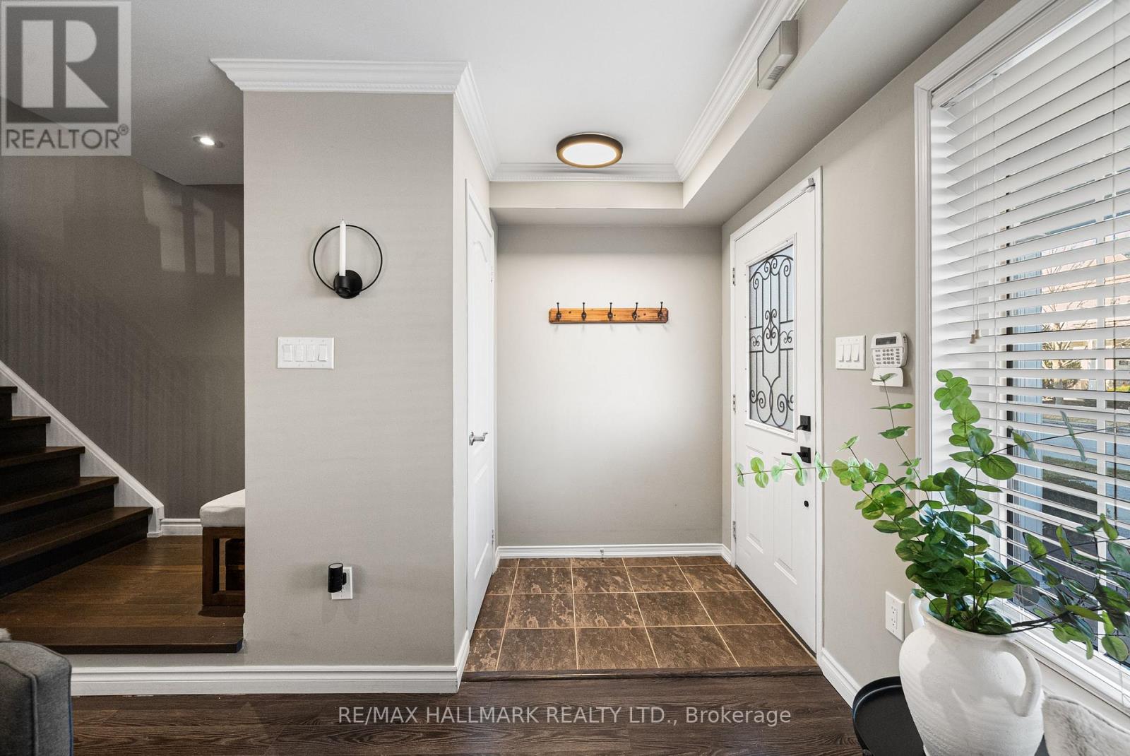 42 Moynahan Crescent, Ajax, Ontario  L1Z 1P1 - Photo 4 - E12983366