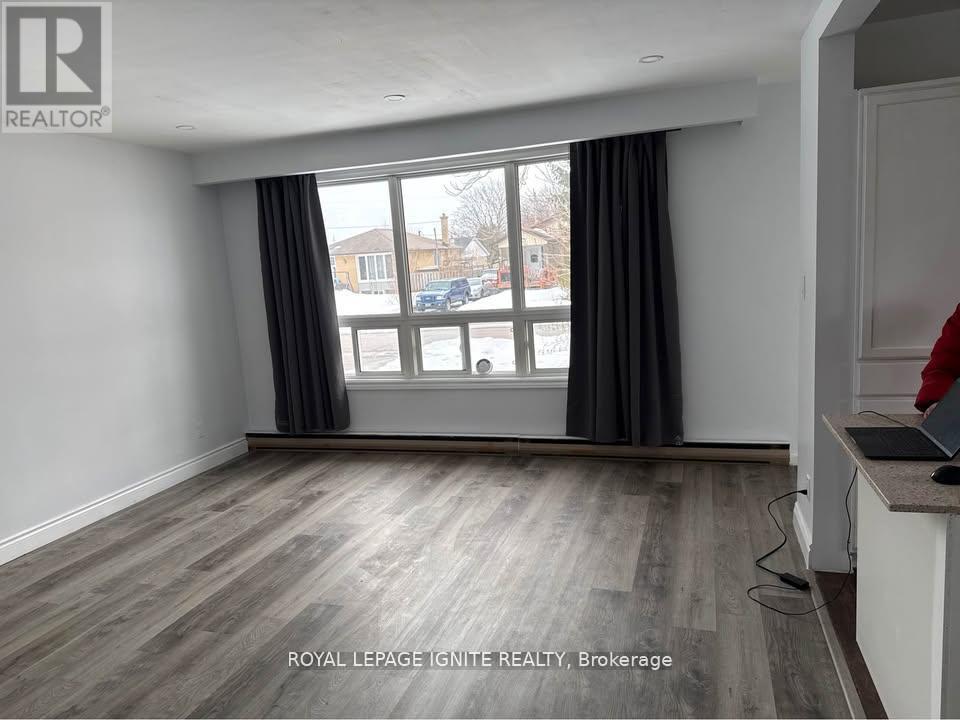 22 Billingsgate Crescent, Ajax, Ontario  L1S 2R8 - Photo 4 - E12983408