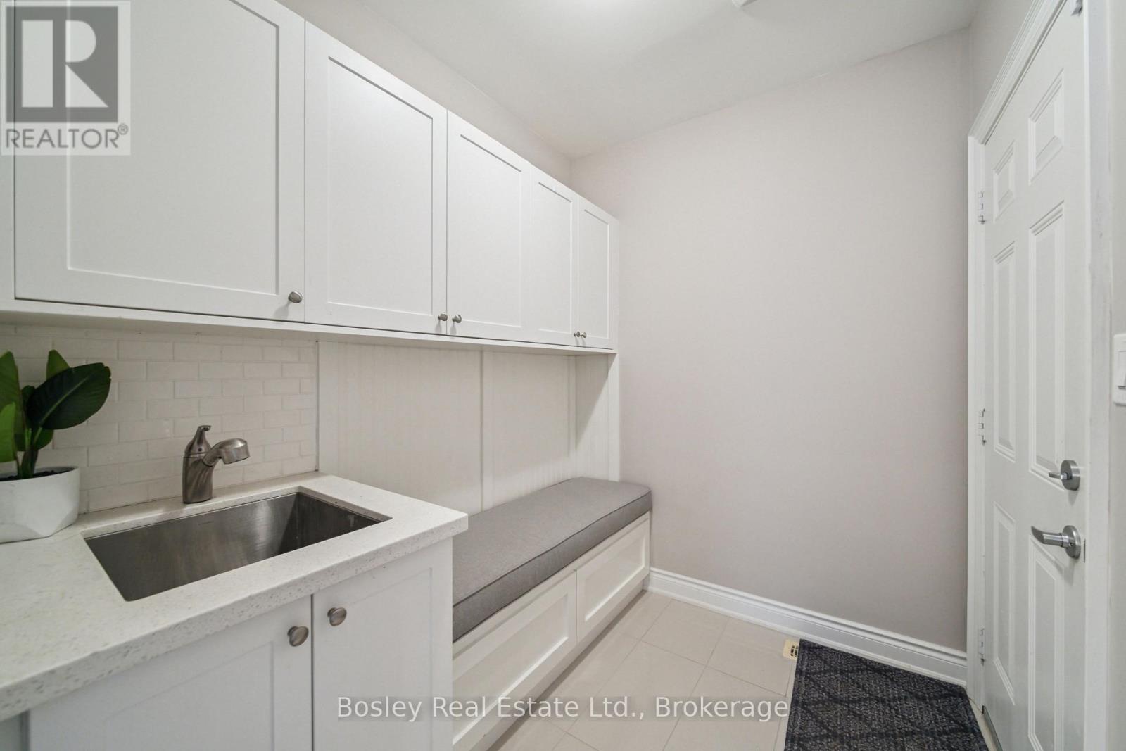 2343 Quetico Crescent, Oakville, Ontario  L6M 0R5 - Photo 16 - W12955938