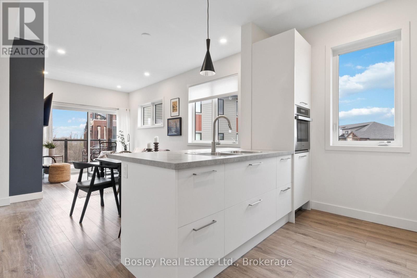 307 - 12 Beausoleil Lane, Blue Mountains, Ontario  L9Y 2X5 - Photo 13 - X12843436