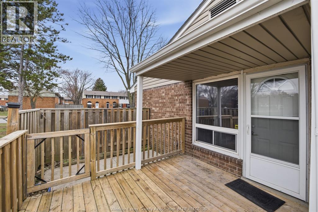 2915 Meadowbrook Lane Unit# 10, Windsor, Ontario  N8T 3C4 - Photo 4 - 26007784