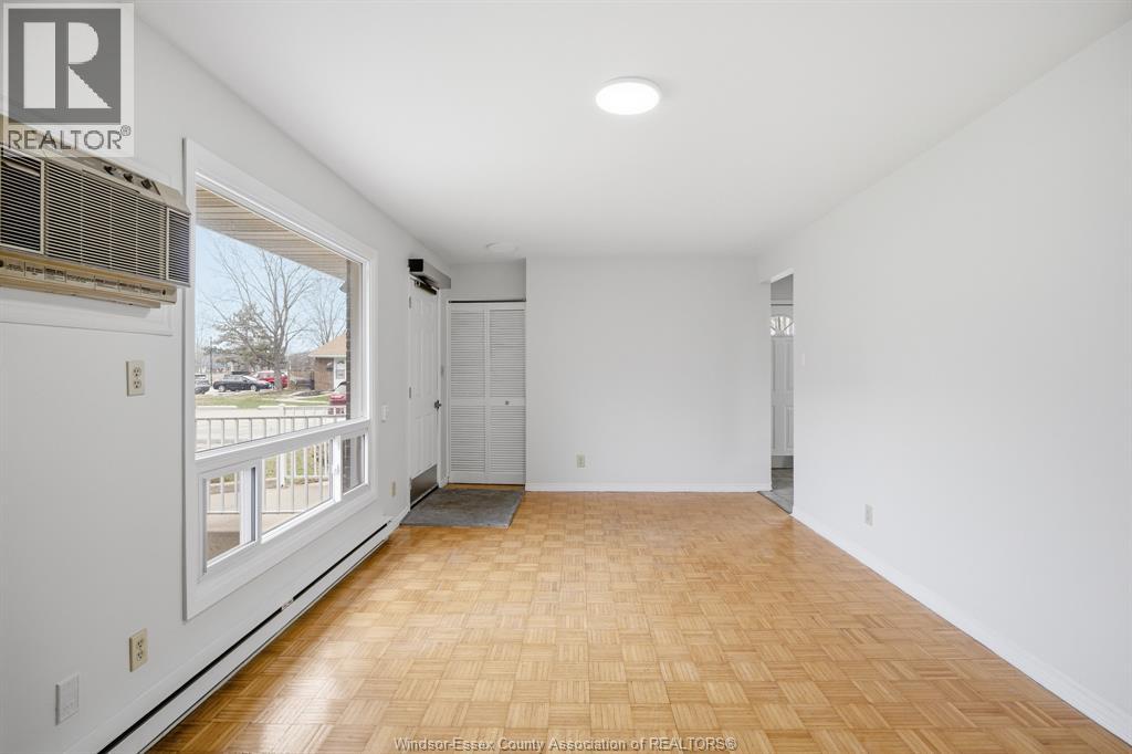 2915 Meadowbrook Lane Unit# 10, Windsor, Ontario  N8T 3C4 - Photo 7 - 26007784