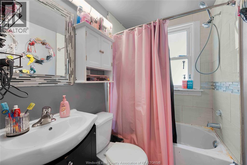 1839 St. Luke, Windsor, Ontario N8W 3W8 - Photo 13 - 26007768