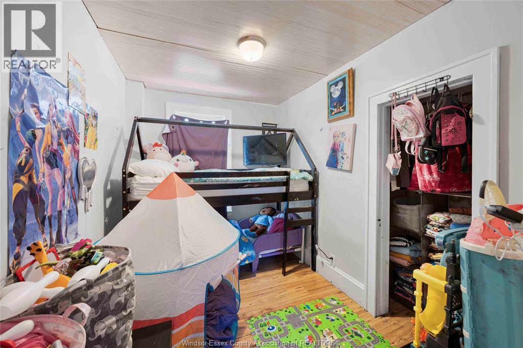 1839 St. Luke, Windsor, Ontario N8W 3W8 - Photo 14 - 26007768