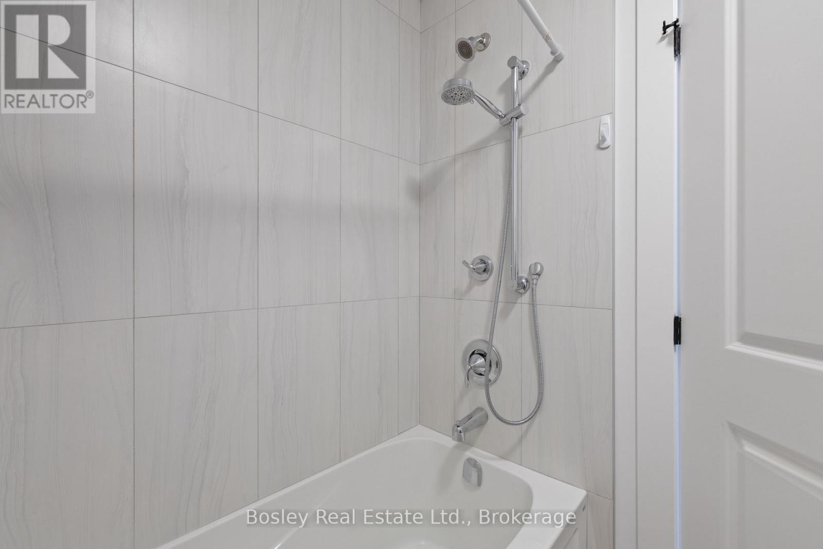 125 Courtland Street, Blue Mountains, Ontario L9Y 0R4 - Photo 29 - X12937394