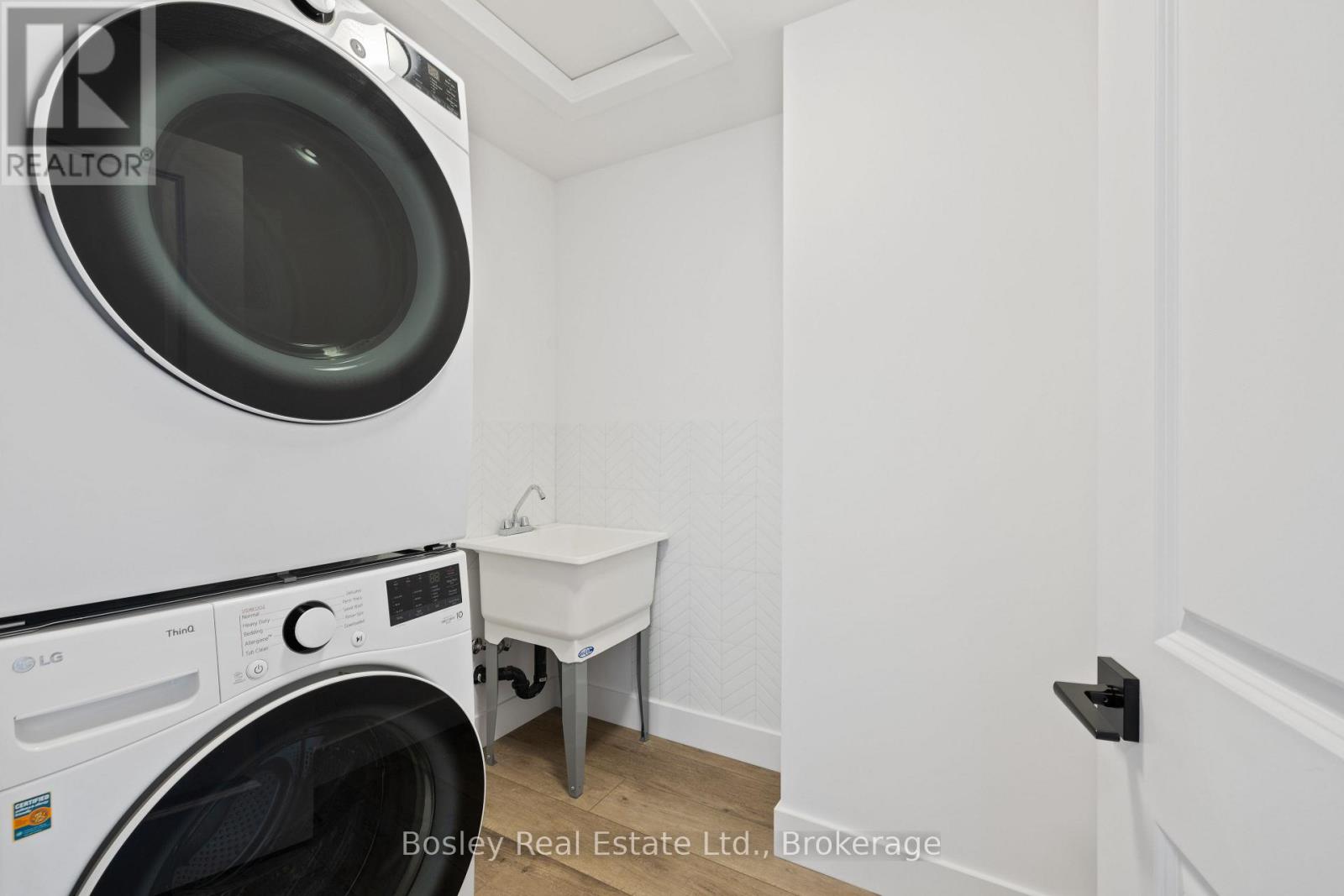 125 Courtland Street, Blue Mountains, Ontario L9Y 0R4 - Photo 27 - X12937394