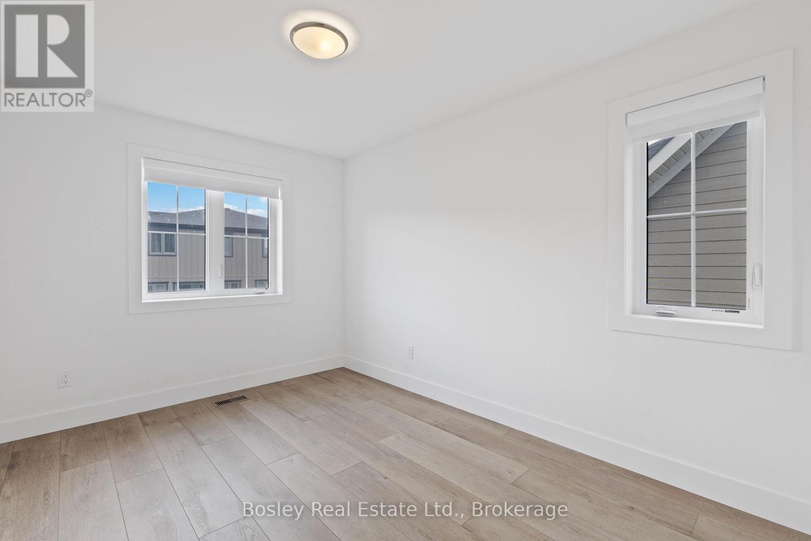 125 Courtland Street, Blue Mountains, Ontario L9Y 0R4 - Photo 34 - X12937394