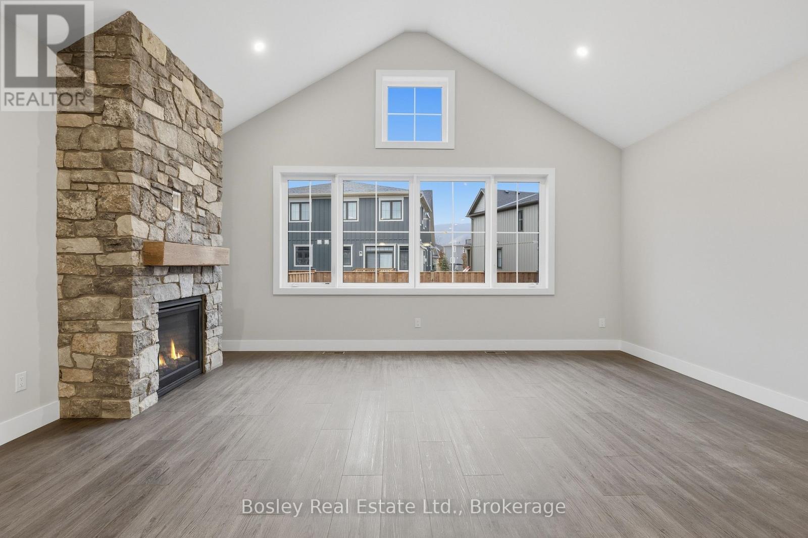 163 Sugar Maple Street, Blue Mountains, Ontario L9Y 0Z3 - Photo 12 - X12941996