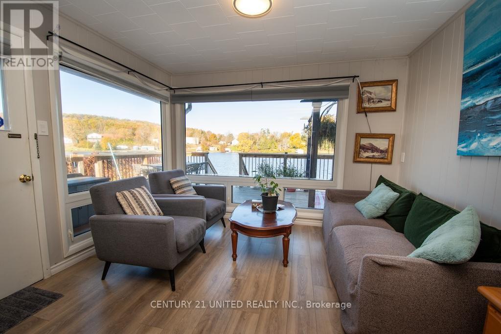 131 Homewood Avenue, Trent Hills, Ontario  K0L 1Y0 - Photo 3 - X12490064