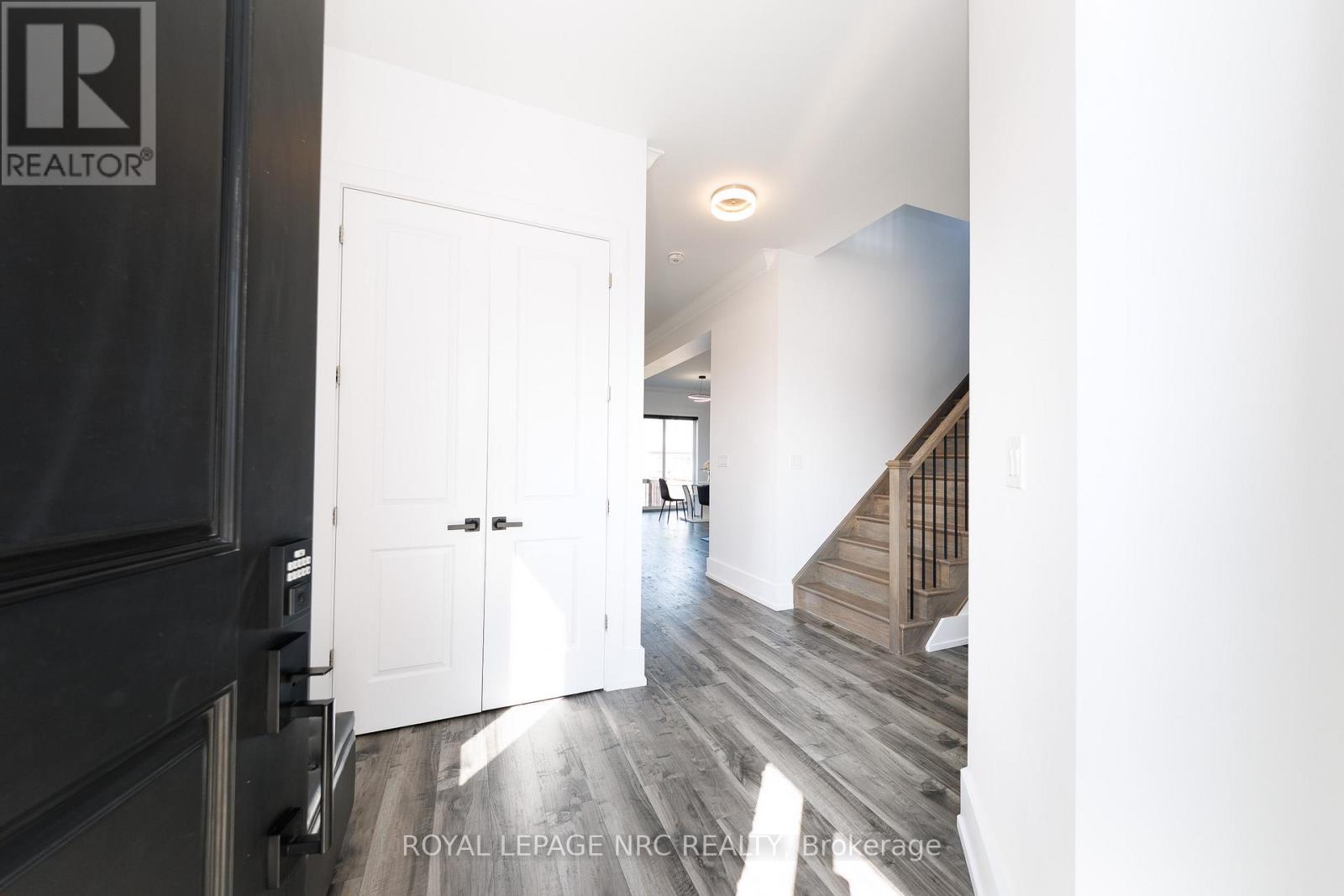 3 Damude Avenue, Thorold, Ontario  L2V 0G7 - Photo 7 - X12981002