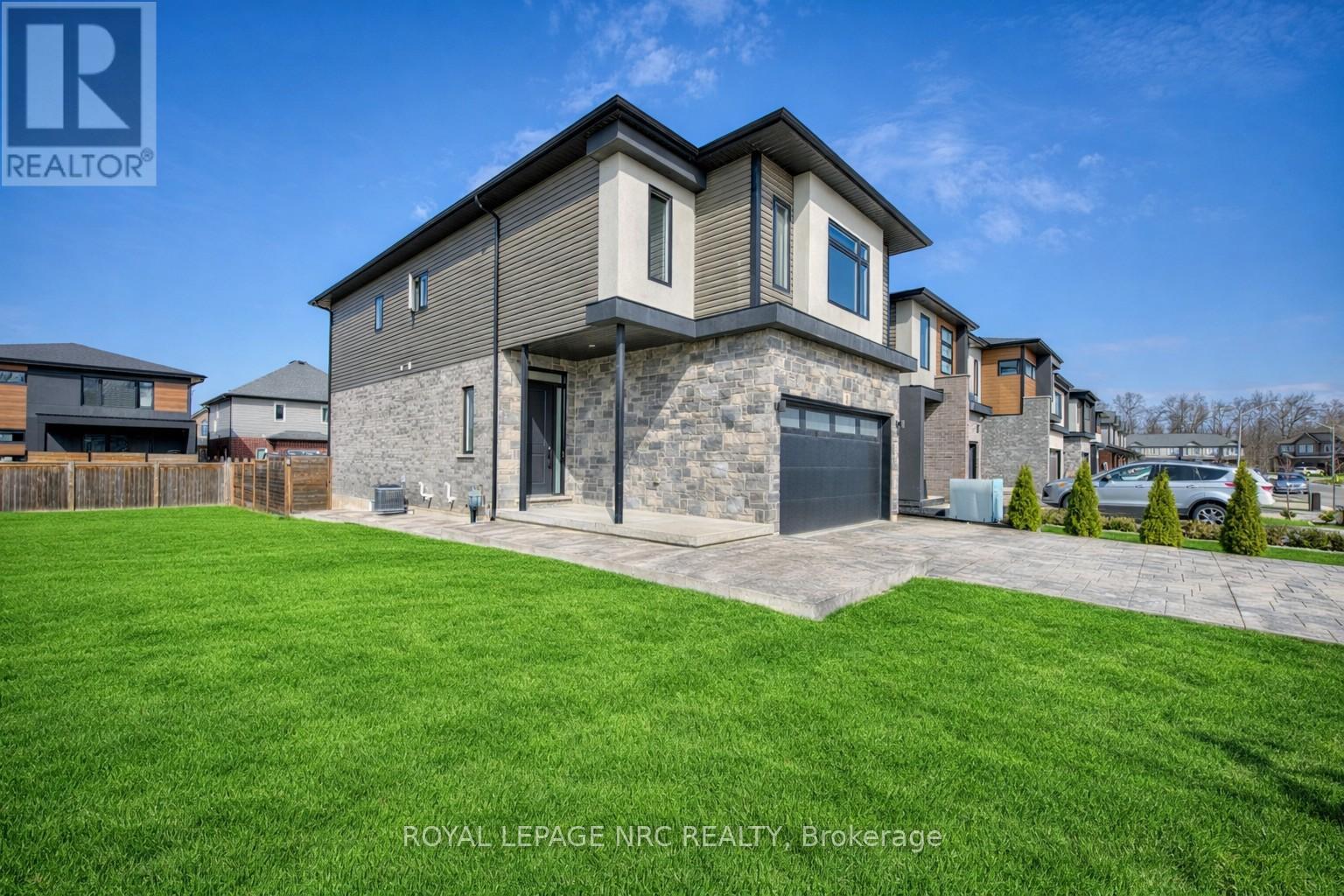 3 Damude Avenue, Thorold, Ontario  L2V 0G7 - Photo 4 - X12981002