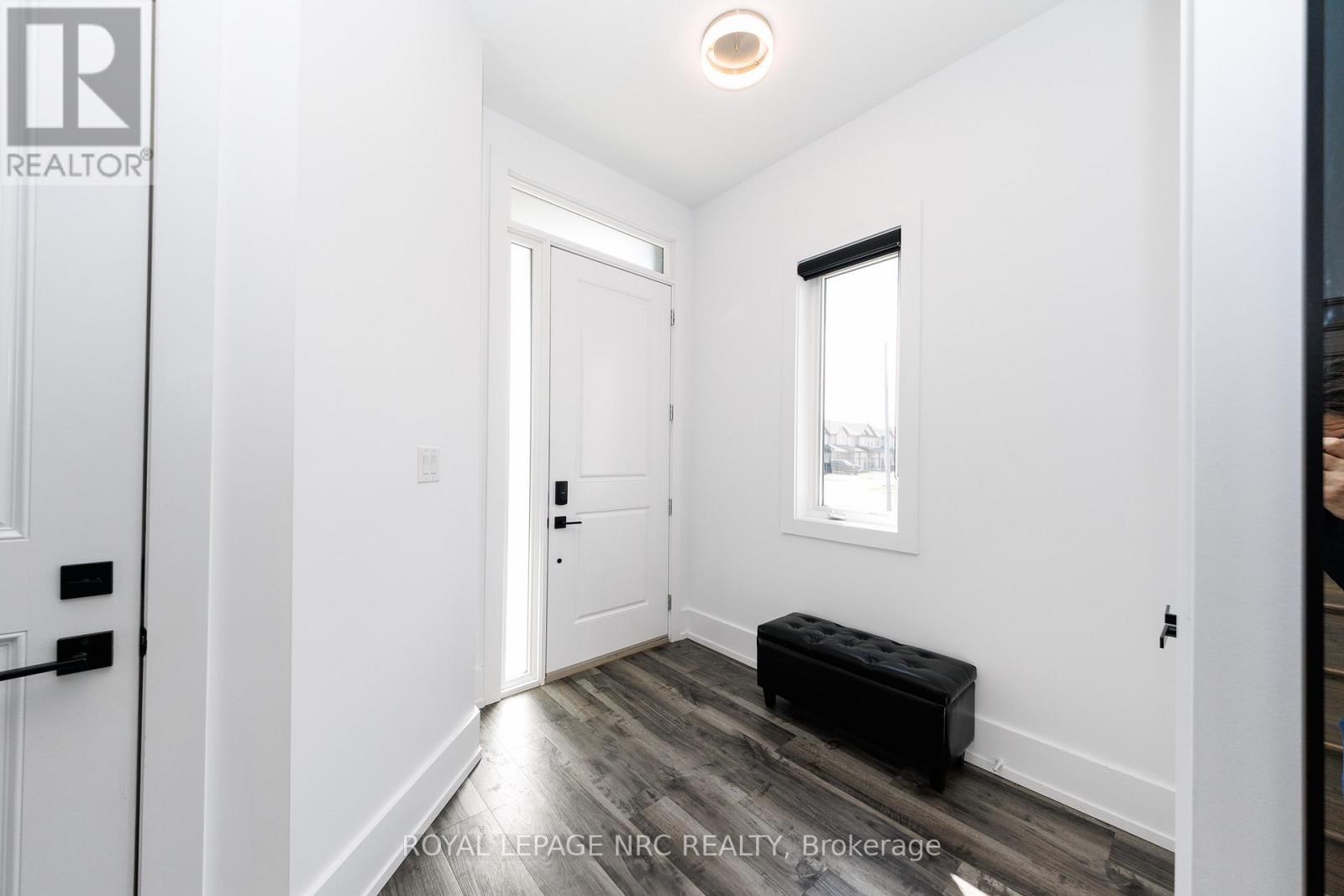 3 Damude Avenue, Thorold, Ontario  L2V 0G7 - Photo 6 - X12981002