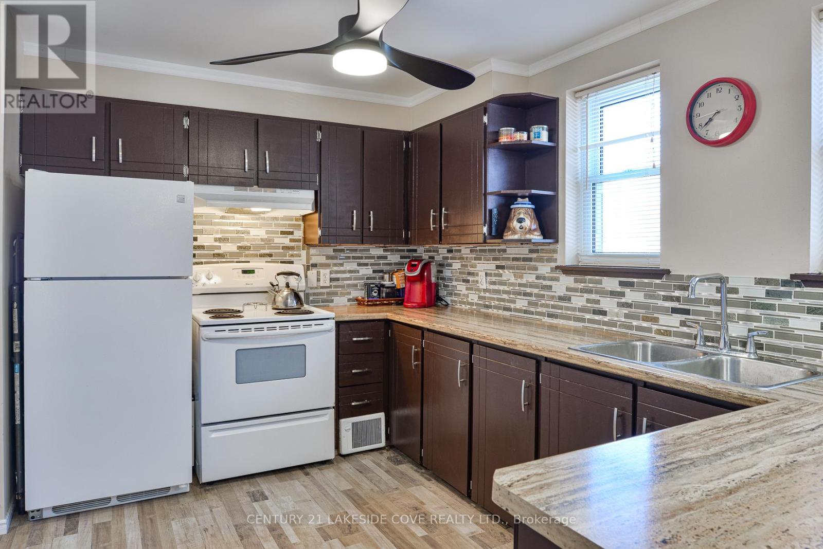 Unit 27 - 1 Paradise Boulevard S, Ramara, Ontario  L0K 1B0 - Photo 9 - S12983428