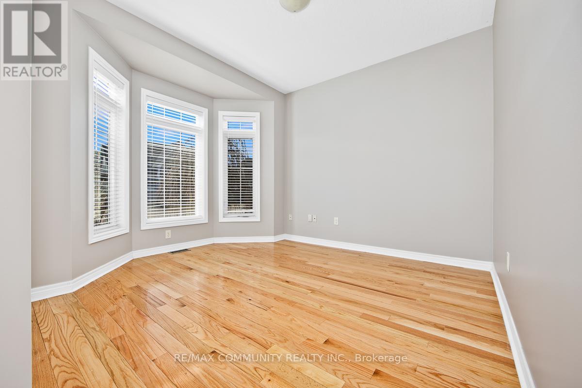 48 Riverwalk Place, Midland, Ontario  L4R 0B5 - Photo 13 - S12983462