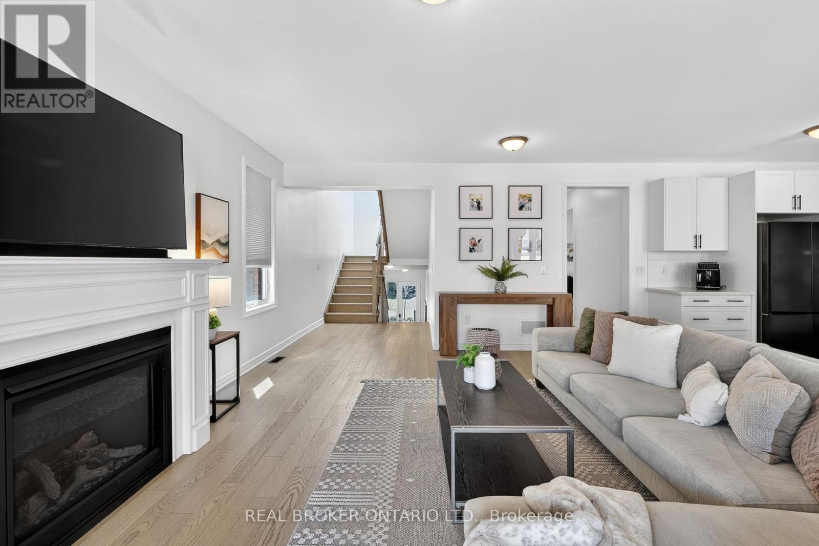 3021 Sierra Drive, Orillia, Ontario  L3V 8L9 - Photo 4 - S12983472