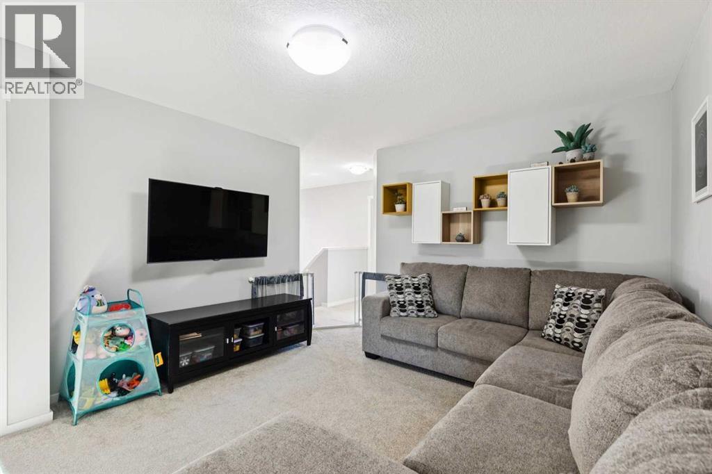 57 Crestridge Bay SW, Calgary, Alberta  T3B 6H2 - Photo 19 - A2299421