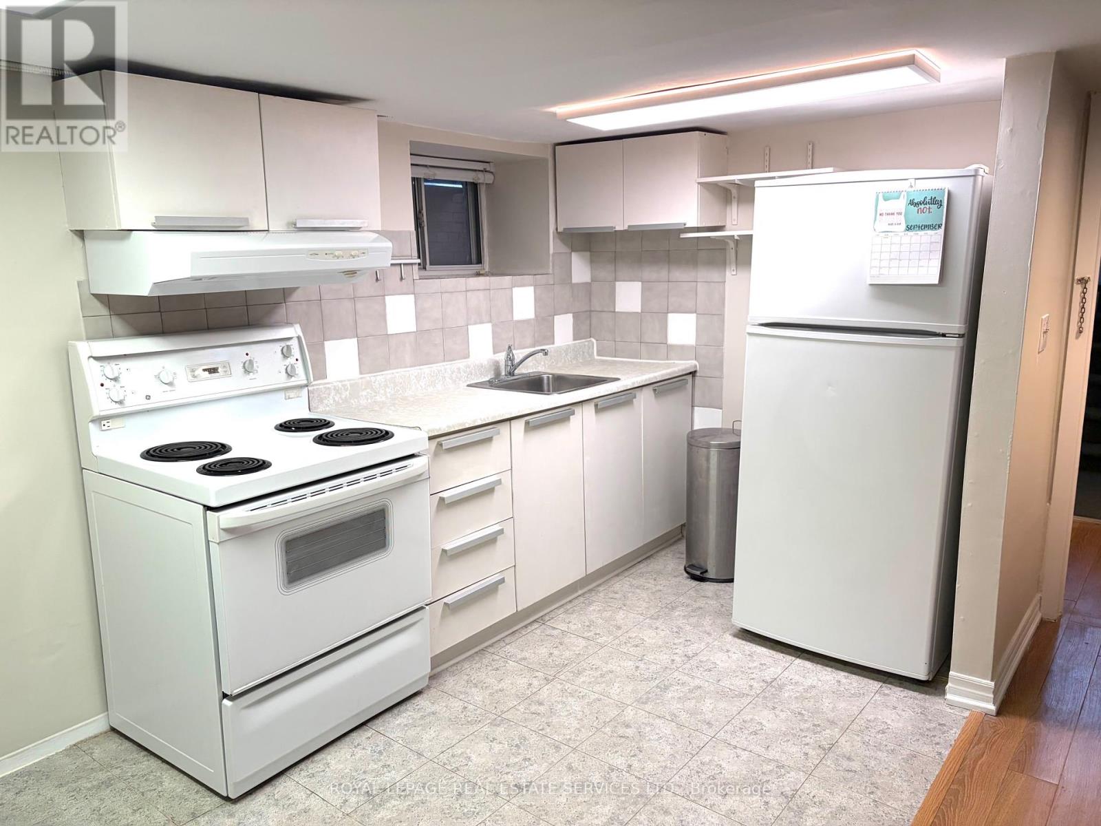 Basement - 187 Geoffrey Street, Toronto, Ontario  M6R 1P6 - Photo 5 - W12983310