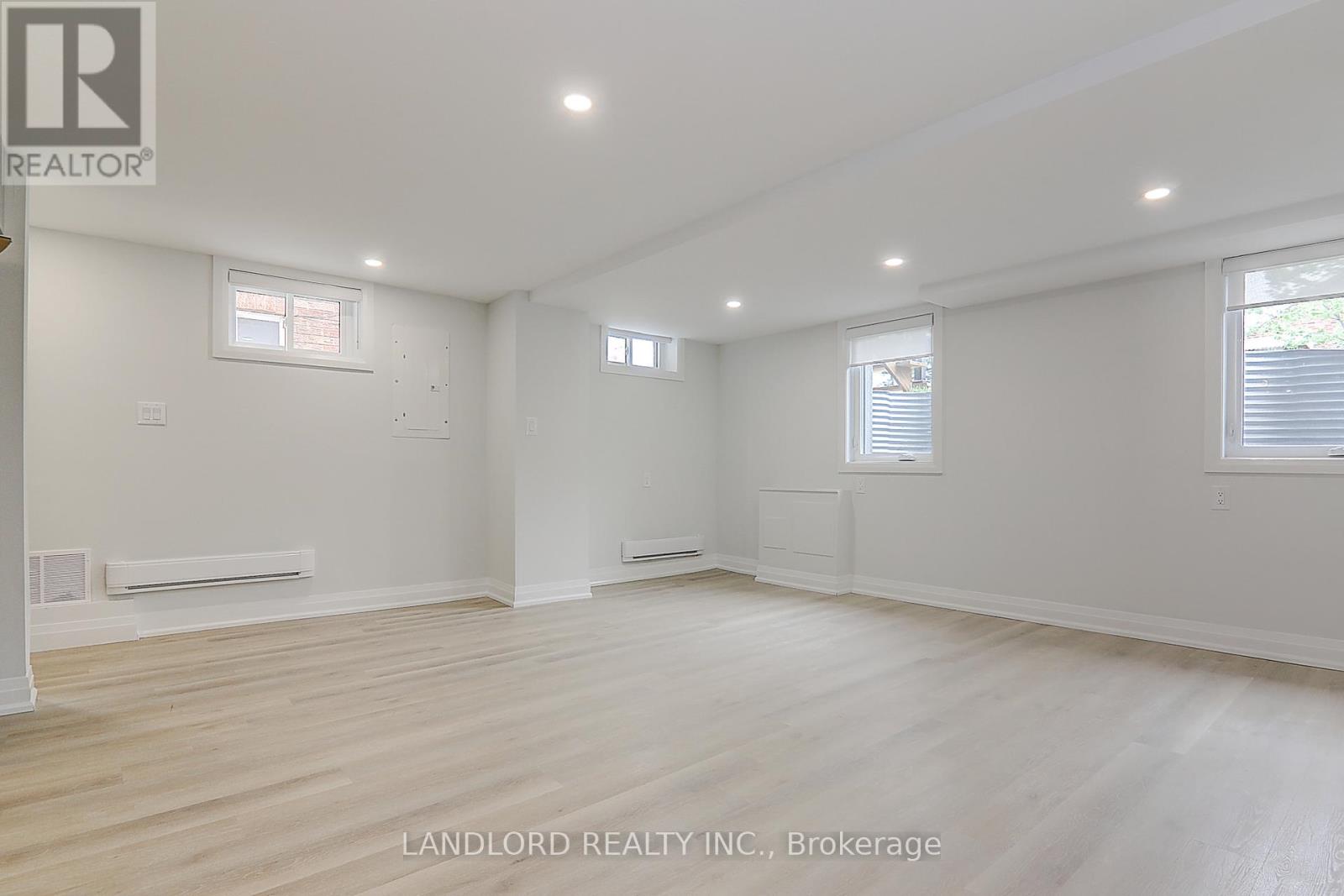 Lower Unit - 115 Livingstone Avenue, Toronto, Ontario  M6E 2L7 - Photo 10 - W12983318