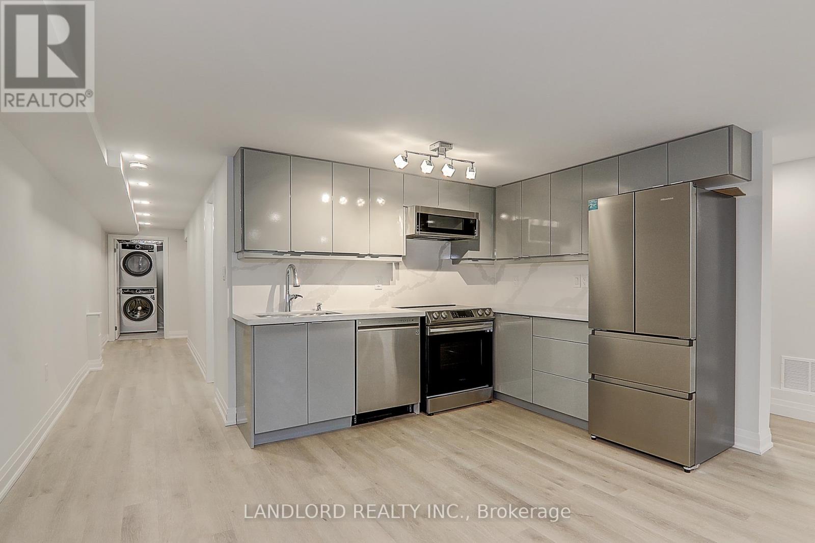 Lower Unit - 115 Livingstone Avenue, Toronto, Ontario  M6E 2L7 - Photo 13 - W12983318