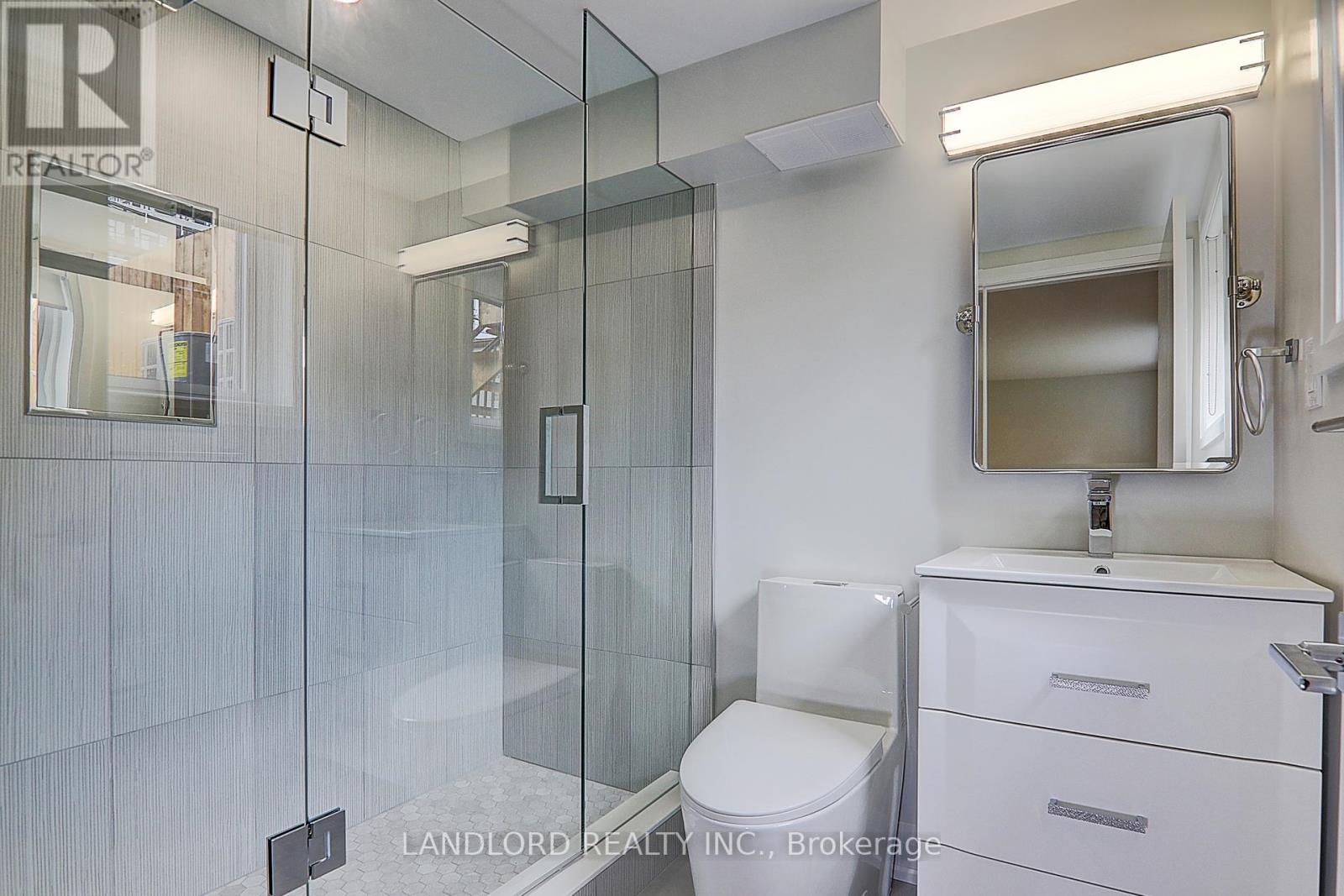 Lower Unit - 115 Livingstone Avenue, Toronto, Ontario  M6E 2L7 - Photo 23 - W12983318
