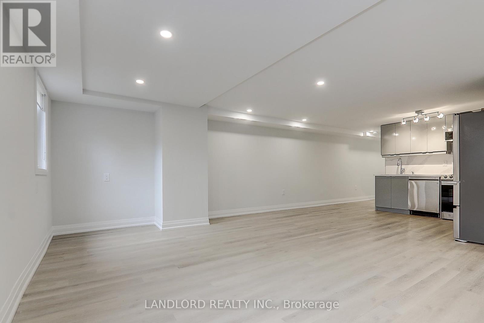 Lower Unit - 115 Livingstone Avenue, Toronto, Ontario  M6E 2L7 - Photo 6 - W12983318