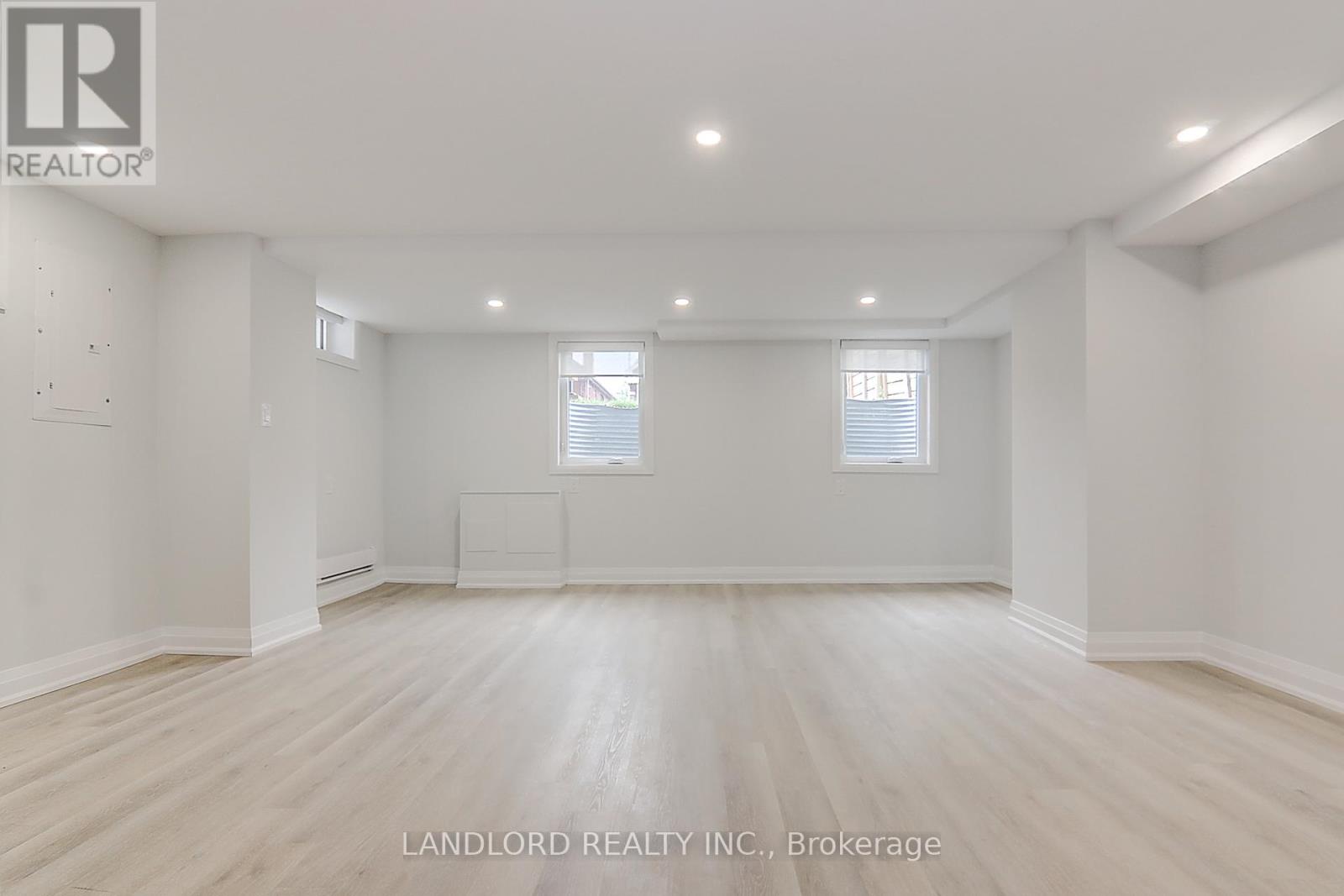 Lower Unit - 115 Livingstone Avenue, Toronto, Ontario  M6E 2L7 - Photo 9 - W12983318