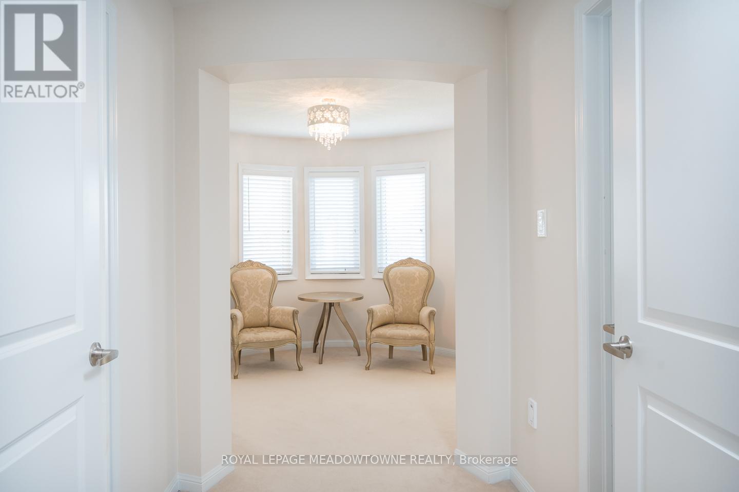 352 Peregrine Way, Milton, Ontario  L9T 7N9 - Photo 18 - W12983332