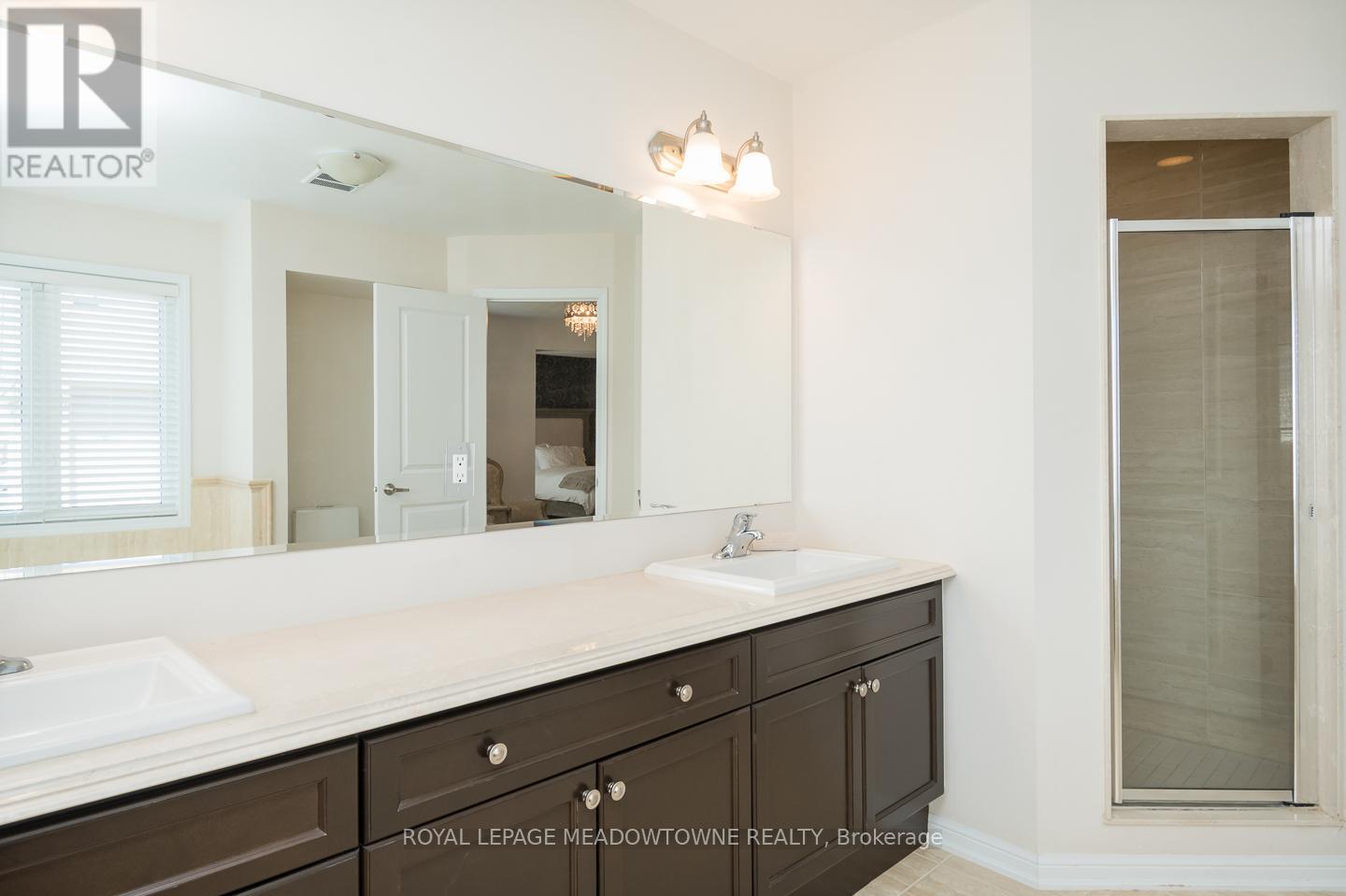 352 Peregrine Way, Milton, Ontario  L9T 7N9 - Photo 23 - W12983332